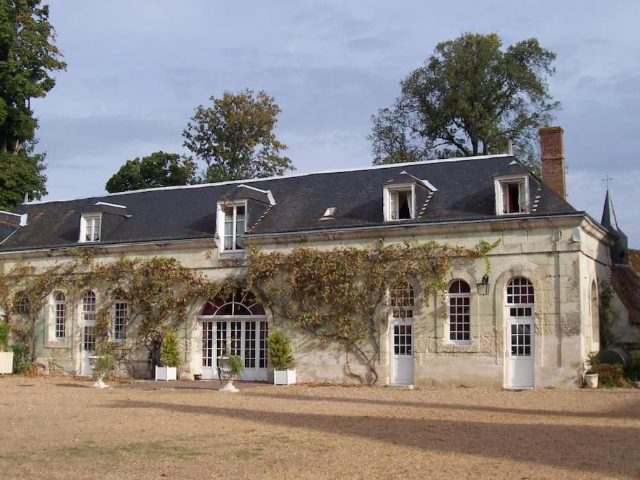 Gite De Groupe Du Chateau De La Meziere Villa Lunay Eksteriør bilde